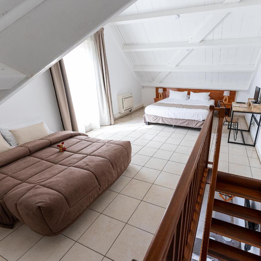 Le Kerveguen Hotel Saint-Gilles-les Bains Bagian luar foto
